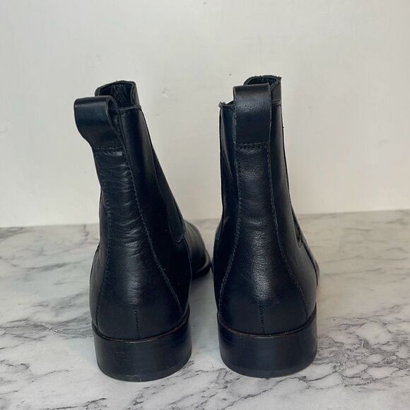 J. Crew Black Leather Chelsea Boot 7 - Picture 3 of 8